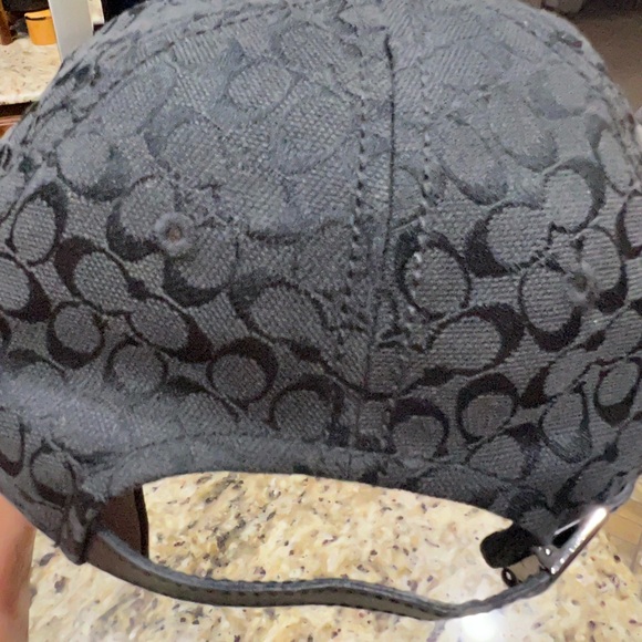 COPY - Coach baseball hat, leather bill EUC - Picture 3 of 5